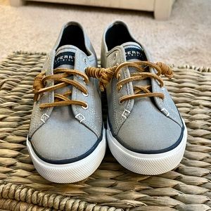 Sperry Top Siders Gray with White Soles Women’s Size 7